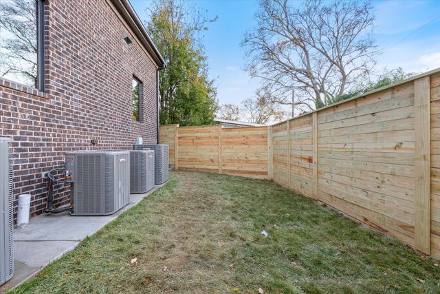 1309 Southside Cir, Nashville, TN 37212