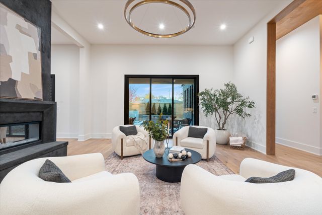 1309 Southside Cir, Nashville, TN 37212