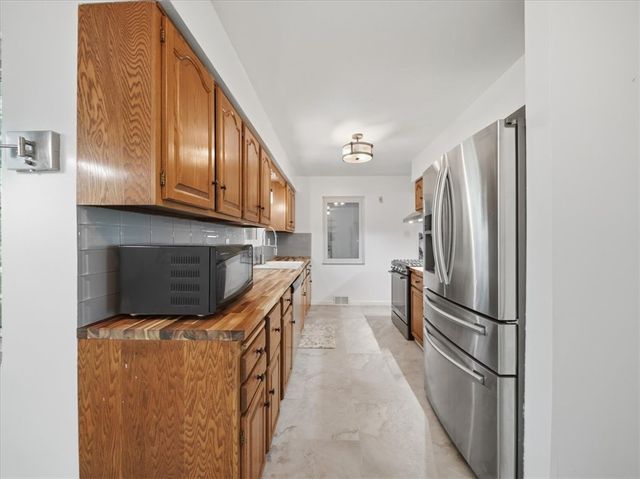 142 Center Grange Rd, Center Twp, PA 15001
