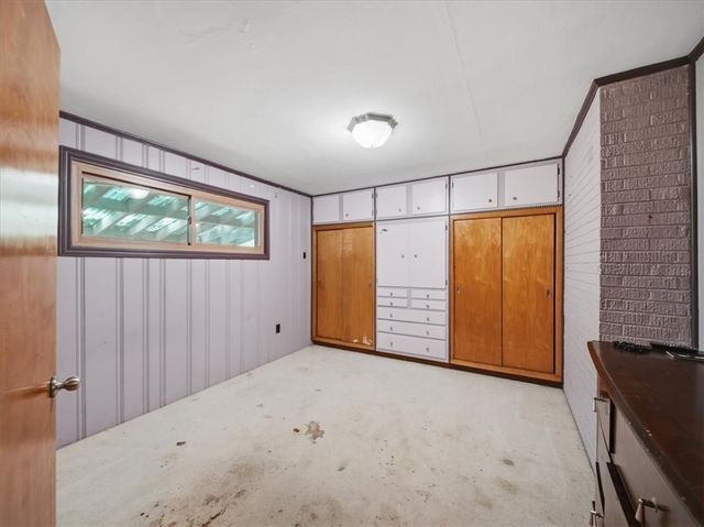 142 Center Grange Rd, Center Twp, PA 15001