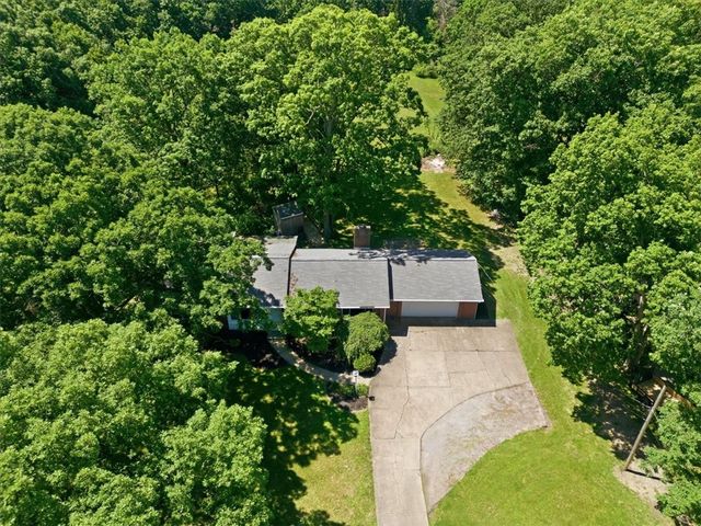 142 Center Grange Rd, Center Twp, PA 15001