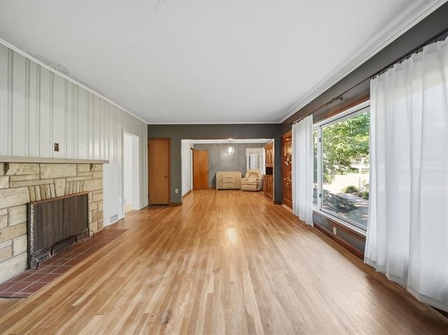 142 Center Grange Rd, Center Twp, PA 15001
