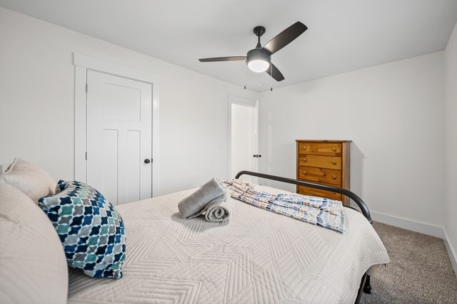 1601 Collins View Way, Clarksville, TN 37043