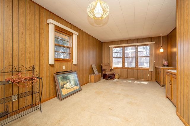 709 Shakopee Avenue E, Shakopee, MN 55379