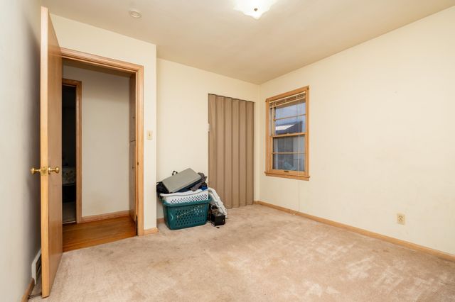 709 Shakopee Avenue E, Shakopee, MN 55379