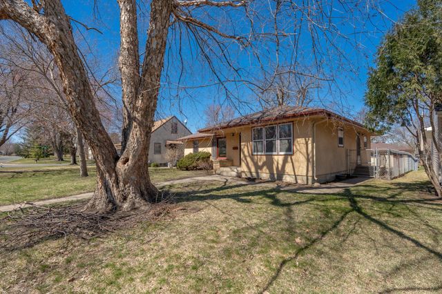 709 Shakopee Avenue E, Shakopee, MN 55379