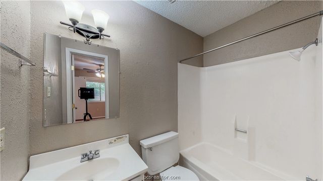 1218 Holik Drive A-D, College Station, TX 77840