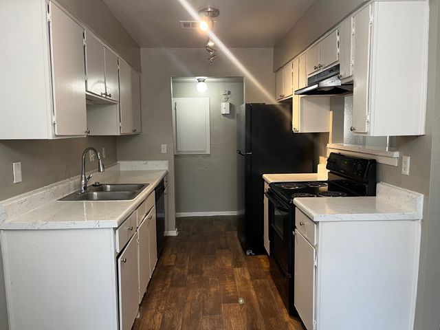 1122 Millview Drive 1103, Arlington, TX 76012