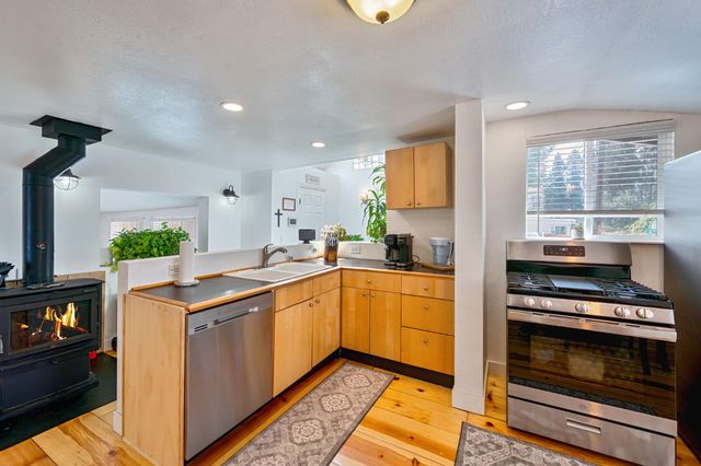 4123 2nd St, Camino, CA 95709