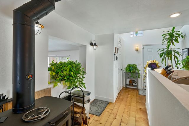 4123 2nd St, Camino, CA 95709