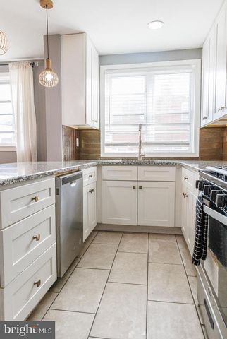 8500 FAYETTE ST, Philadelphia, PA 19150