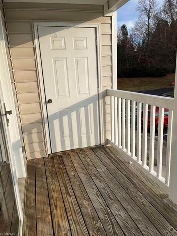 7135 Friendly Avenue, Greensboro, NC 27410