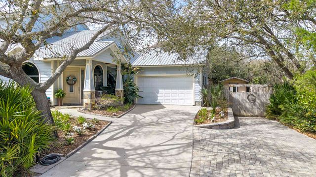 402 Eleventh St, St Augustine, FL 32084