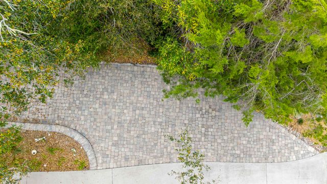 402 Eleventh St, St Augustine, FL 32084