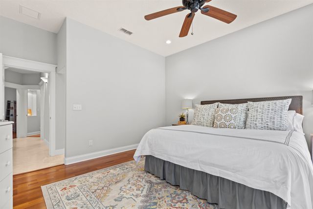 402 Eleventh St, St Augustine, FL 32084