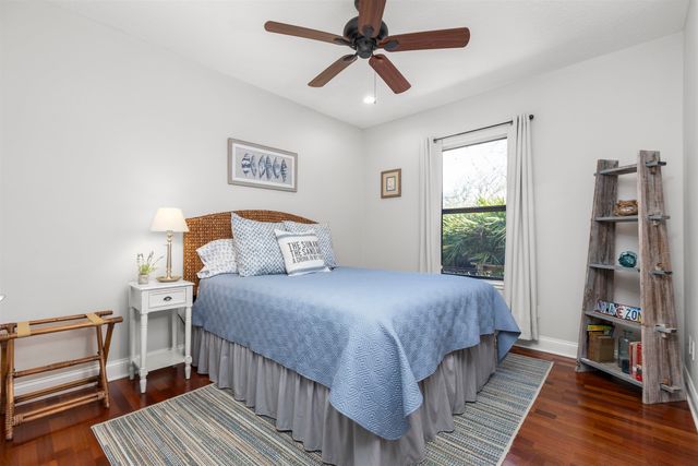 402 Eleventh St, St Augustine, FL 32084