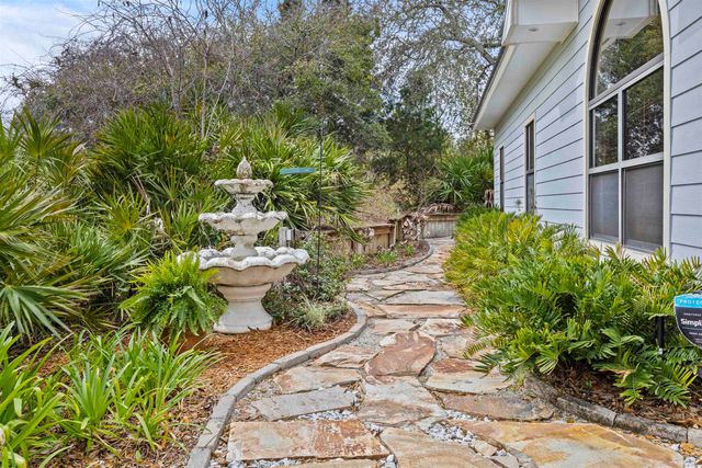 402 Eleventh St, St Augustine, FL 32084