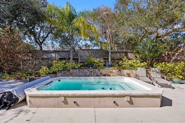 402 Eleventh St, St Augustine, FL 32084