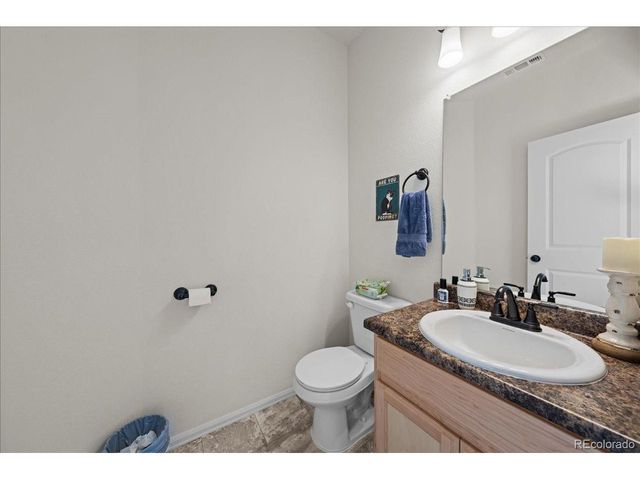 949 Ashbrook Dr, Windsor, CO 80550