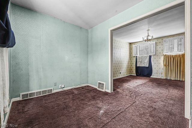 726 S Arch Avenue, Alliance, OH 44601