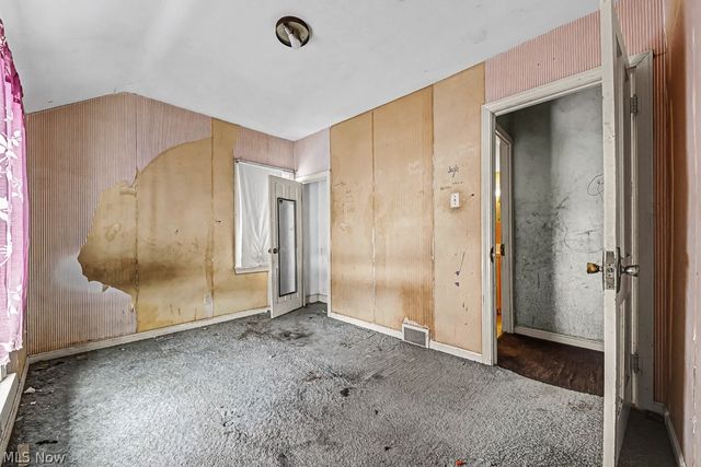 726 S Arch Avenue, Alliance, OH 44601