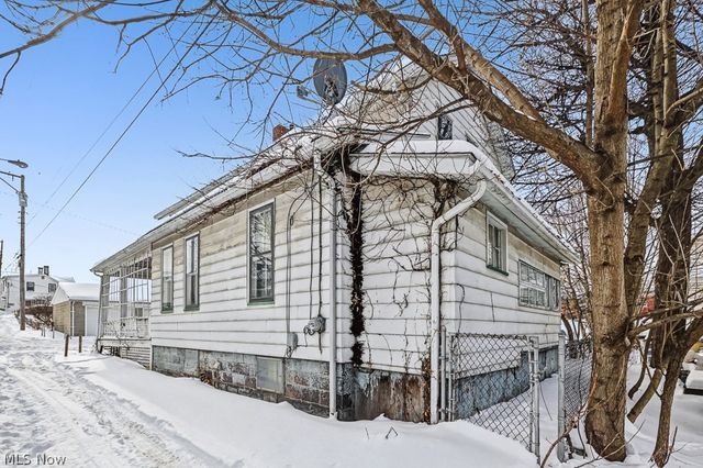 726 S Arch Avenue, Alliance, OH 44601