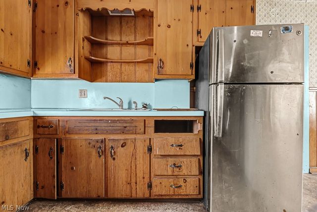 726 S Arch Avenue, Alliance, OH 44601