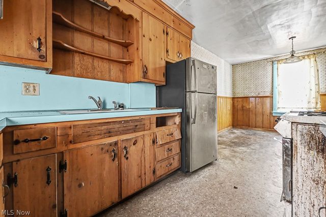 726 S Arch Avenue, Alliance, OH 44601