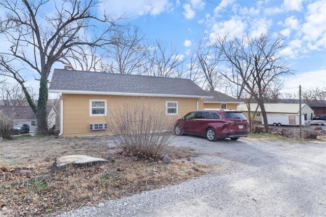 29460 Huse Street, Warsaw, MO 65355