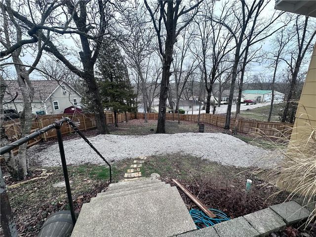 29460 Huse Street, Warsaw, MO 65355