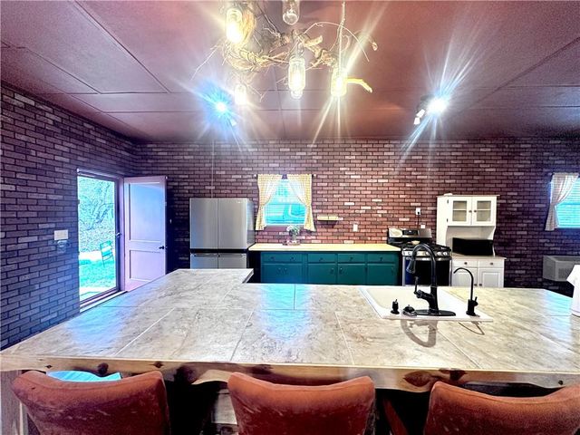 29460 Huse Street, Warsaw, MO 65355