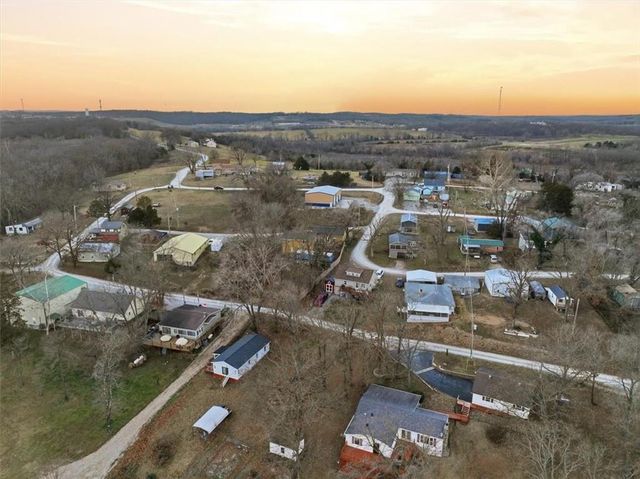 29460 Huse Street, Warsaw, MO 65355