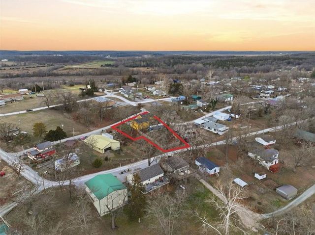 29460 Huse Street, Warsaw, MO 65355