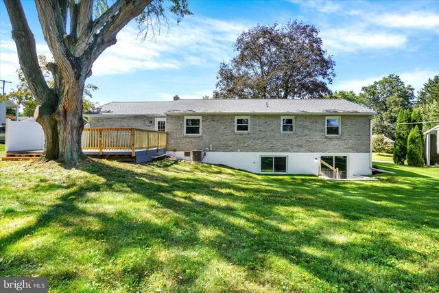 1839 ROXBORO RD, York, PA 17402