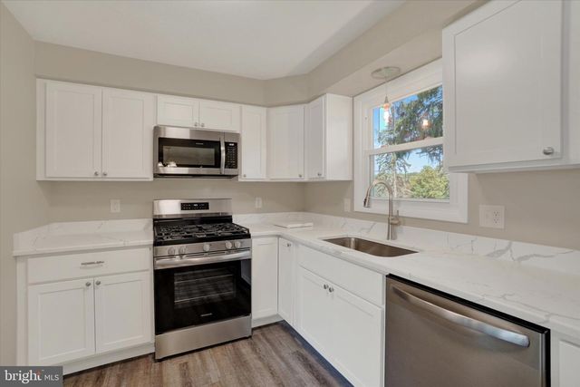 1839 ROXBORO RD, York, PA 17402