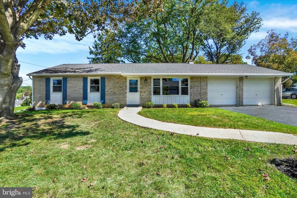 1839 ROXBORO RD, York, PA 17402