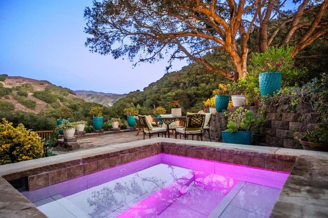 412 Corral De Tierra Road, Salinas, CA 93908