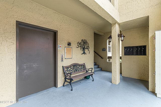 2099 WINTERBOURNE Drive W 308, Orange Park, FL 32073