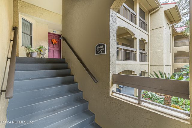 2099 WINTERBOURNE Drive W 308, Orange Park, FL 32073