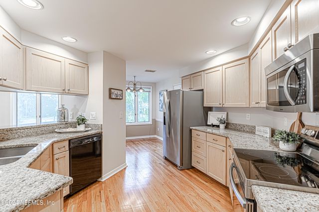 2099 WINTERBOURNE Drive W 308, Orange Park, FL 32073