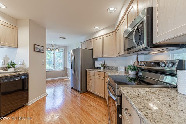 2099 WINTERBOURNE Drive W 308, Orange Park, FL 32073