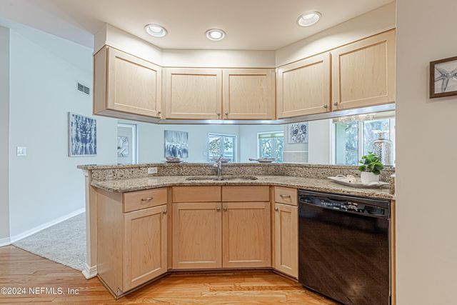 2099 WINTERBOURNE Drive W 308, Orange Park, FL 32073