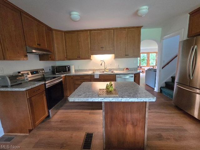 3221 Seifert Lewis Road, Hubbard, OH 44425