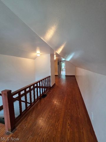 3221 Seifert Lewis Road, Hubbard, OH 44425