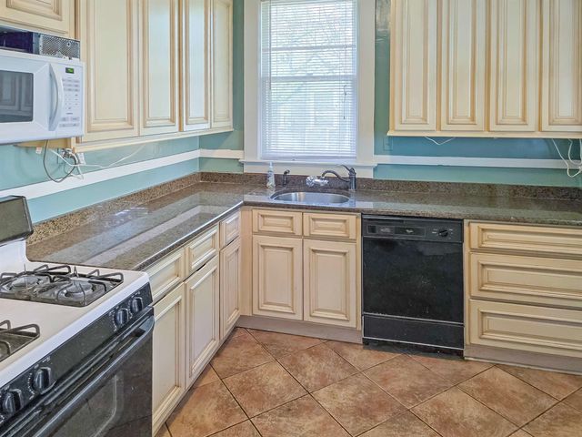 2274 VINTON AVE, Memphis, TN 38104