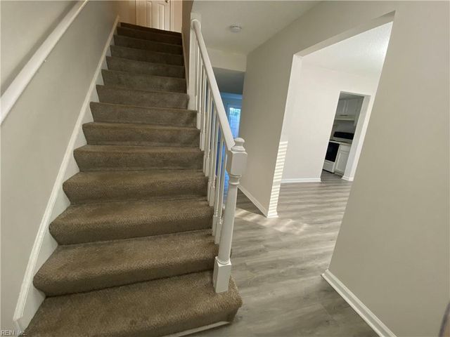 1944 Darnell DR, Virginia Beach, VA 23455