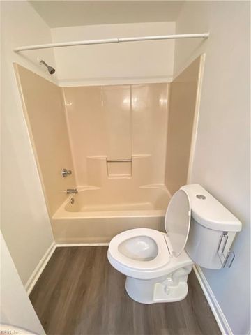 1944 Darnell DR, Virginia Beach, VA 23455