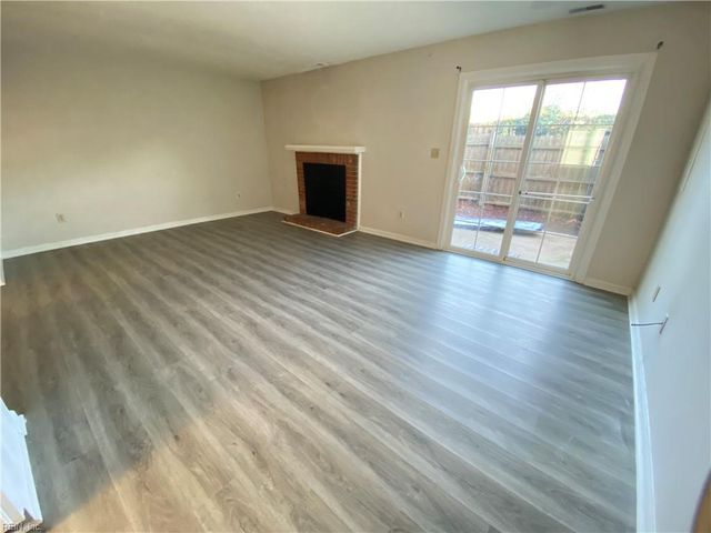 1944 Darnell DR, Virginia Beach, VA 23455