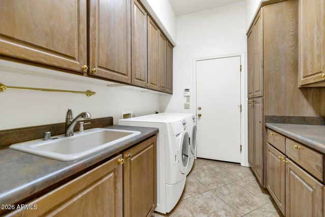 22608 N 55th Street, Phoenix, AZ 85054