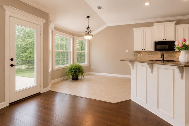 15 Michele Court, Maumelle, AR 72113
